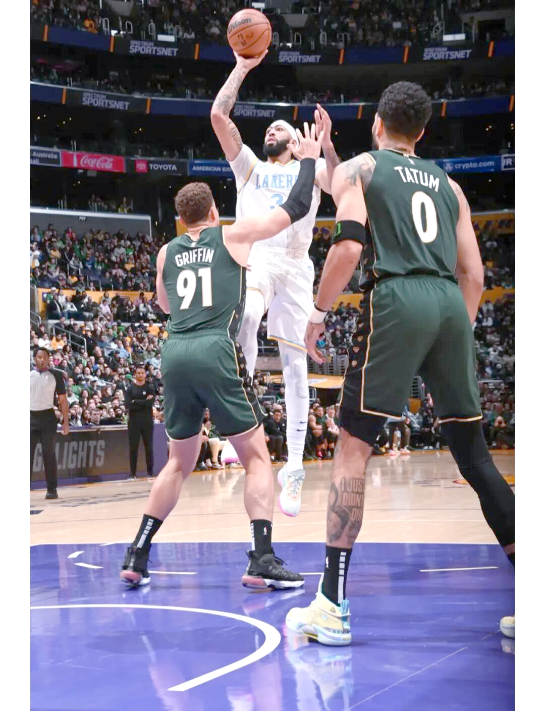 开云中国-浓眉哥重要时刻最后时刻胜出，巴塞罗那带队取胜！-开云中国