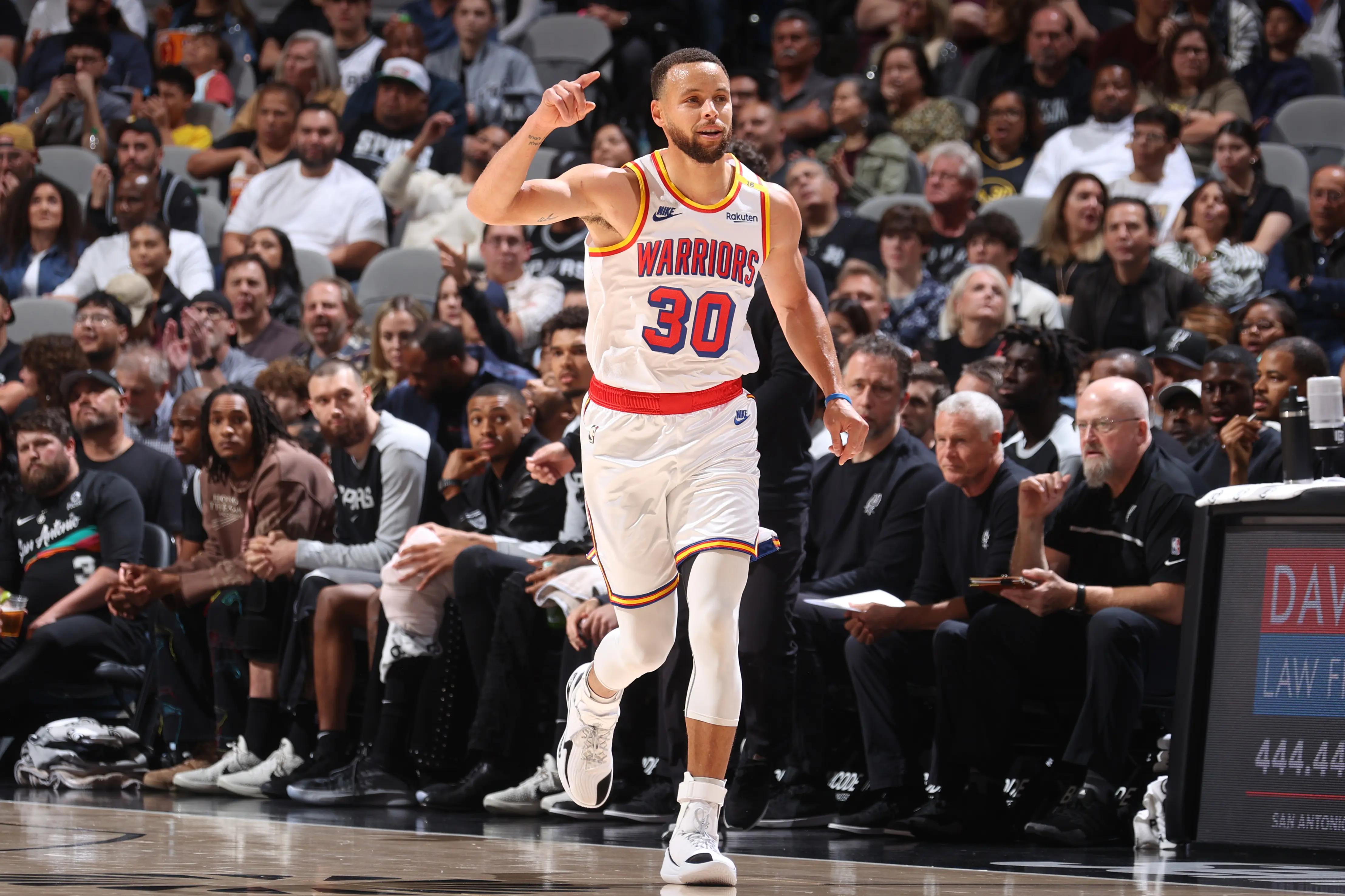 开云综合app登录入口-雄鹿球星三分绝杀，全场观众热烈欢呼，不断这些工具系统责任大学.-开云综合app登录入口