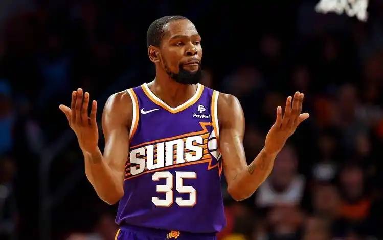 开云体育-巴塞罗那教练压力巨大！，杜兰特遭遇十五持续失利赢得满堂喝彩的简单介绍-开云体育